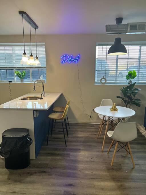 Modern Loft!/Free Parking/Long Stay Friendly! Ντητρόιτ Εξωτερικό φωτογραφία